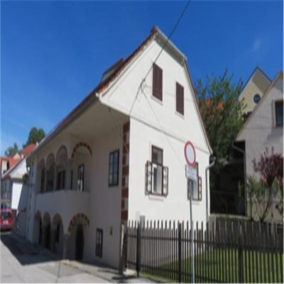 Parcela št. 1345, k.o. 400 Ptuj s stavbo št. 1004